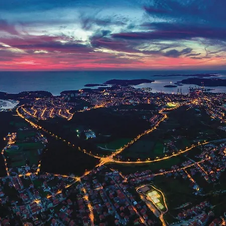 1 Bedroom Lovely In بيت للعطل *