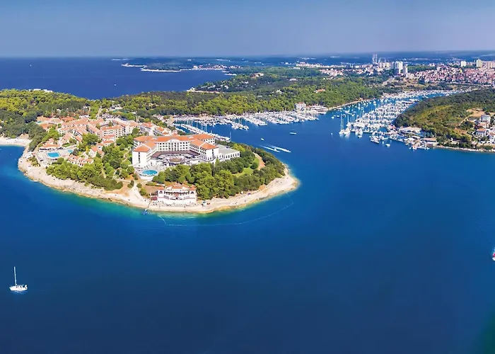 Vikendica 1 Bedroom Lovely In Pula