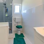 1 Bedroom Lovely In *