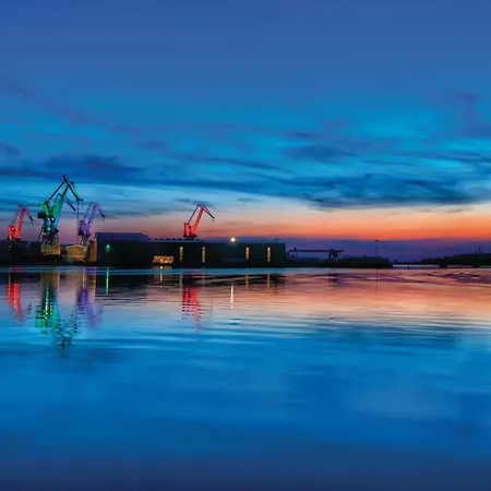 1 Bedroom Lovely In Nyaraló